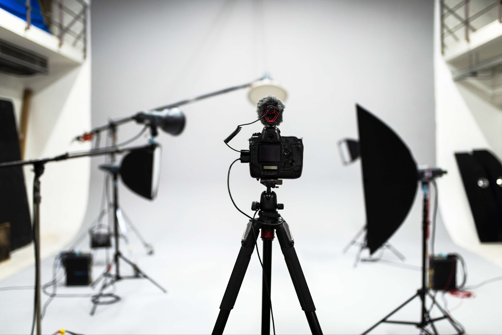 How to Use Reflectors in Photography Mastering Guide